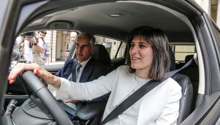 Espansione elettrica: una Nissan Leaf per il Sindaco di Torino - Foto 12 di 17