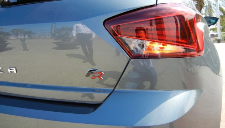 Prova Seat Ibiza 2017: giovane, bella e sportiva - Foto 26 di 28