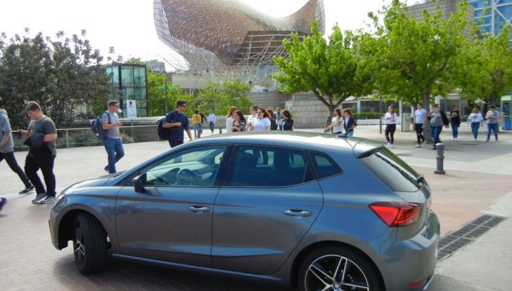 Prova Seat Ibiza 2017: giovane, bella e sportiva - Foto 23 di 28