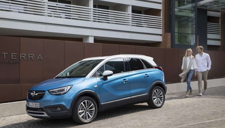 Opel Crossland X, test drive e allestimenti del crossover tedesco - Foto 20 di 38