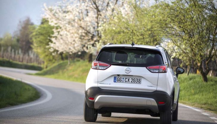 Opel Crossland X, test drive e allestimenti del crossover tedesco - Foto 34 di 38
