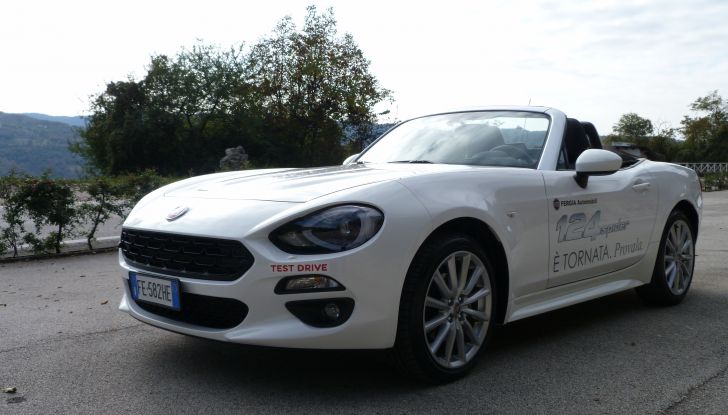 Fiat 124 Spider vs Mazda MX-5 a rate preferiamo la scoperta italiana - Foto 4 di 27