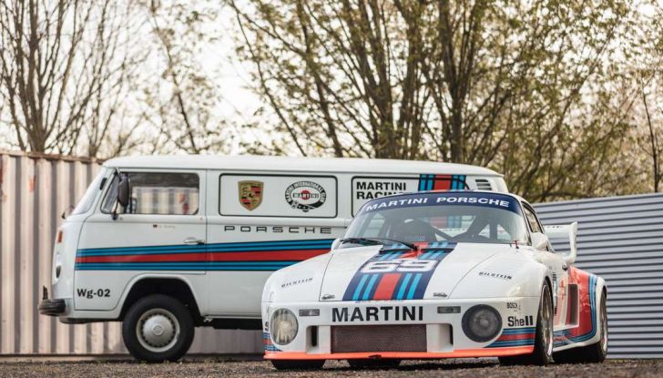 Porsche 935, all’asta un esemplare completo di… Volkswagen T2! - Foto 1 di 35