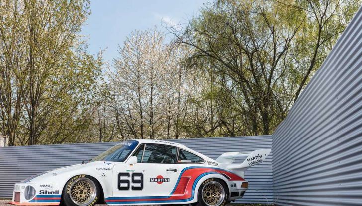 Porsche 935, all’asta un esemplare completo di… Volkswagen T2! - Foto 21 di 35