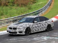 BMW M5, la berlina sportiva in azione al Nürburgring