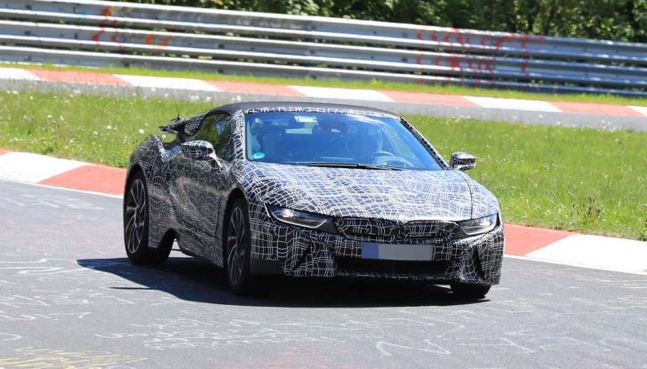 BMW i8 Spyder, prime immagini spia della cabrio tedesca - Foto 21 di 26