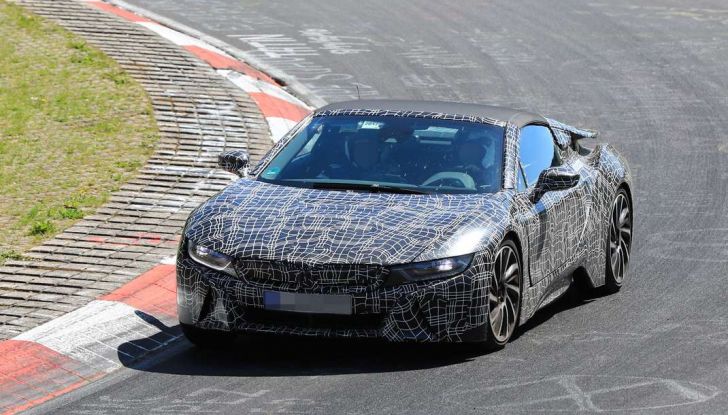 BMW i8 Spyder, prime immagini spia della cabrio tedesca - Foto 23 di 26