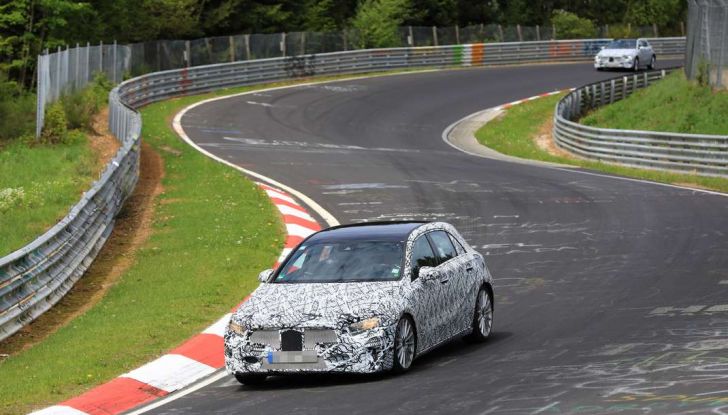 Nuova Mercedes Classe A, immagini spia dei test dinamici - Foto 2 di 9