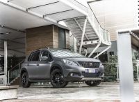Peugeot 2008 Black Matt, serie speciale del SUV francese