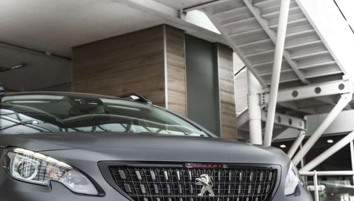 Peugeot 2008 Black Matt, serie speciale del SUV francese - Foto 9 di 9