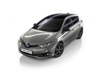 Toyota Auris Black Edition, il nuovo allestimento con colori esclusivi