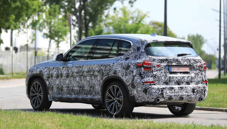 BMW X3 2018, dettagli della nuova generazione del SUV - Foto 2 di 13