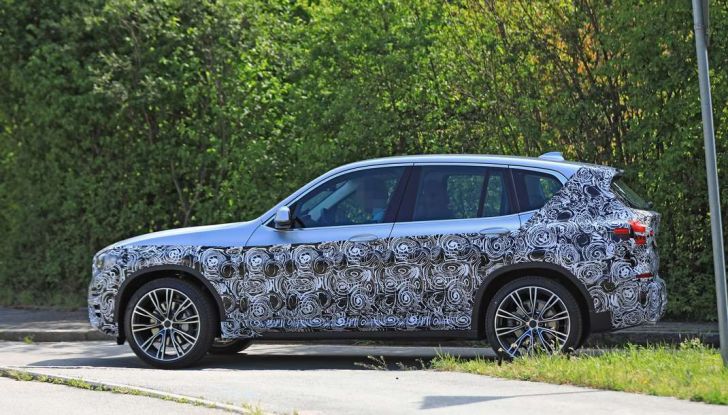 BMW X3 2018, dettagli della nuova generazione del SUV - Foto 12 di 13