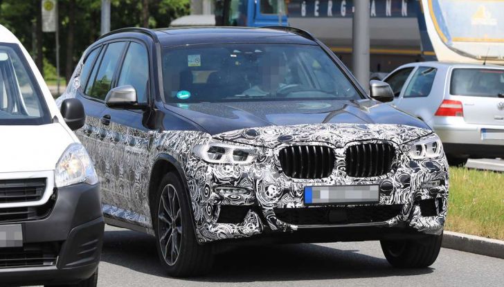 BMW X3 2018, dettagli della nuova generazione del SUV - Foto 3 di 13