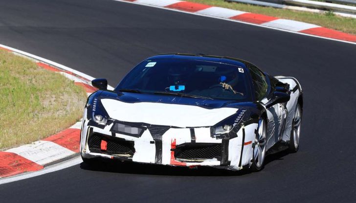 Ferrari 488 GTB 2019, primi dettagli della nuova generazione - Foto 12 di 12