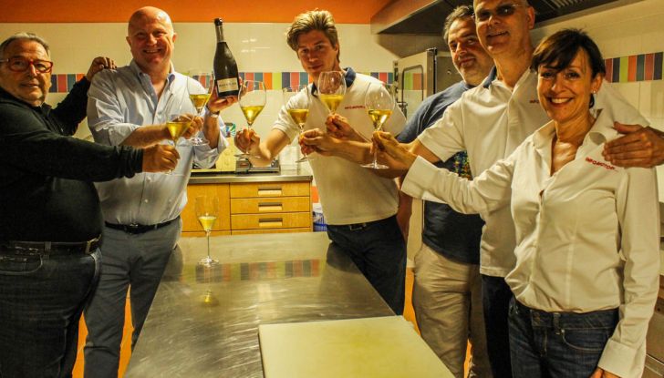 Peugeot Traveller sulla via del gusto insieme a Loison, Maculan, Nardini, Rigoni e Pennar - Foto 3 di 16