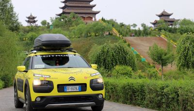 Citroën Avventura Gialla: la C4 Cactus arriva alla Muraglia Cinese