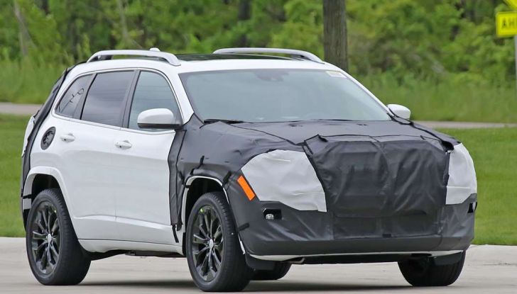 Jeep Cherokee restyling 2018: informazioni e gamma motori - Foto 2 di 21