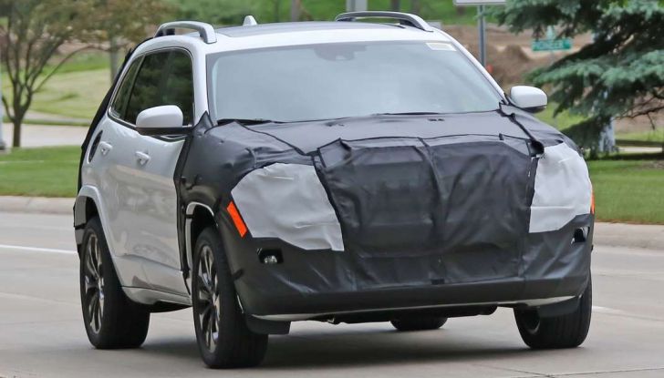Jeep Cherokee restyling 2018: informazioni e gamma motori - Foto 16 di 21
