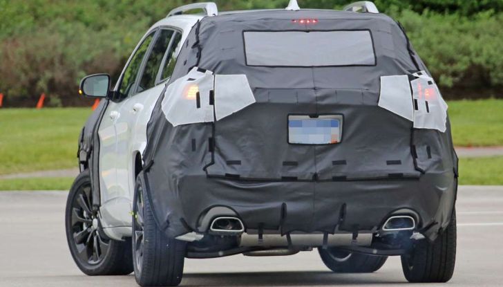 Jeep Cherokee restyling 2018: informazioni e gamma motori - Foto 9 di 21