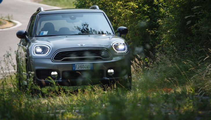 Prova su strada Mini Cooper S E Countryman All4, a voi l’ibrida Plug-In - Foto 32 di 35