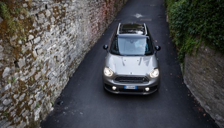 Prova su strada Mini Cooper S E Countryman All4, a voi l’ibrida Plug-In - Foto 4 di 35