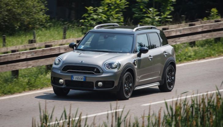 Prova su strada Mini Cooper S E Countryman All4, a voi l’ibrida Plug-In - Foto 2 di 35
