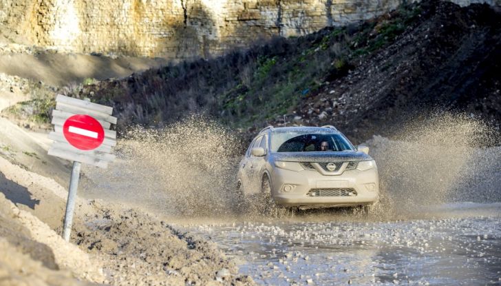 Nissan X-Trail X-Scape con drone Parrot - Foto 3 di 3