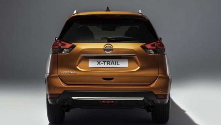 Nissan X-Trail restyling: versioni a 5 e 7 posti anche 4×4 - Foto 4 di 9