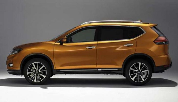 Nissan X-Trail restyling: versioni a 5 e 7 posti anche 4×4 - Foto 2 di 9