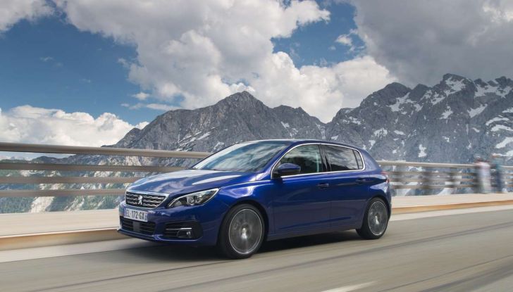 Nuova Peugeot 308: test su strada, sistemi di sicurezza​, guida assistita ​e motorizzazioni​ ecologiche - Foto 16 di 20