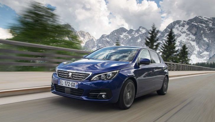 Nuova Peugeot 308: test su strada, sistemi di sicurezza​, guida assistita ​e motorizzazioni​ ecologiche - Foto 4 di 20