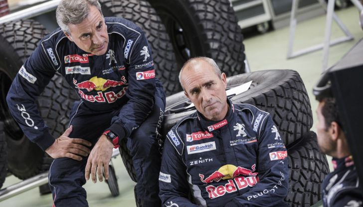 Peugeot toglie il velo alla nuova 3008DKR - Foto 4 di 7