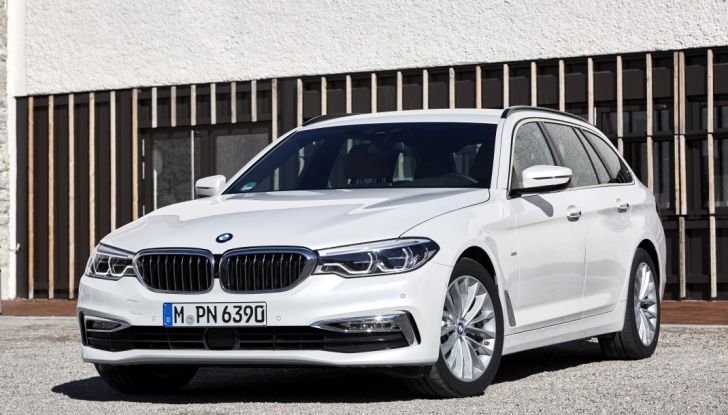 Nuova BMW Serie 5 Touring: Business Class su quattro ruote - Foto 14 di 31