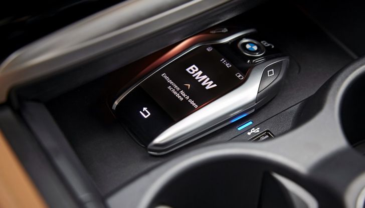 Nuova BMW Serie 5 Touring: Business Class su quattro ruote - Foto 5 di 31