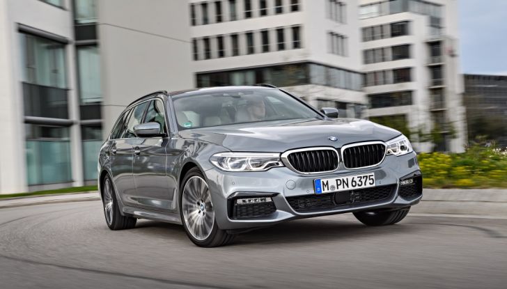 Nuova BMW Serie 5 Touring: Business Class su quattro ruote - Foto 1 di 31