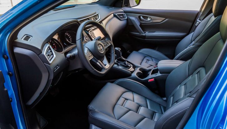 Nissan Qashqai in promozione: da 19.250€ con rate da 189€ al mese - Foto 24 di 46