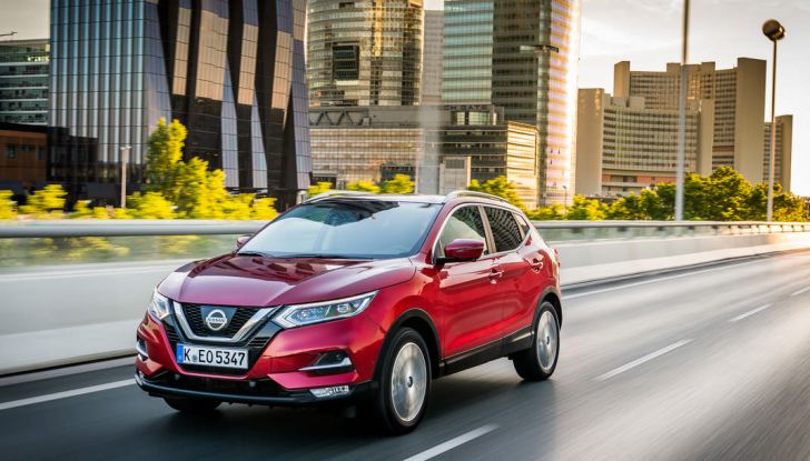 Nissan Qashqai in promozione: da 19.250€ con rate da 189€ al mese - Foto 37 di 46