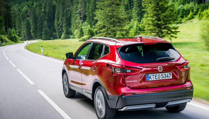 Nissan Qashqai in promozione: da 19.250€ con rate da 189€ al mese - Foto 43 di 46