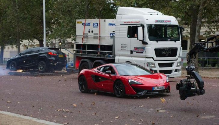 Transformers 5 – L’ultimo cavaliere: le auto presenti nel film - Foto 2 di 14