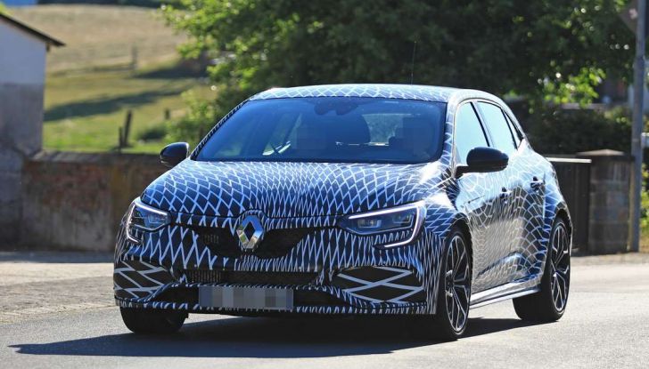 Renault Megane RS Trophy-R, nuovo record al Nordschleife - Foto 6 di 24