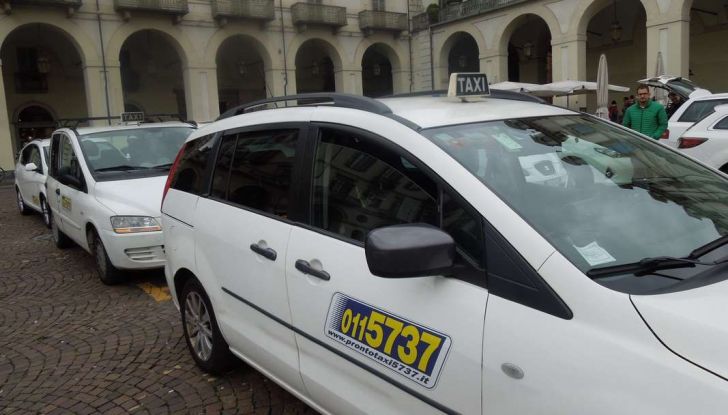 Wetaxi, a Torino arriva il taxi condiviso - Foto 2 di 6