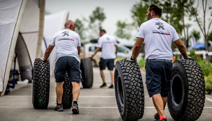 Silk Way Rally: Il team Peugeot ai nostri microfoni dopo la 10° tappa - Foto  di 