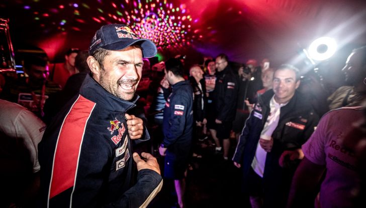 PEUGEOT VINCE IL SILK WAY RALLY 2017! - Foto 4 di 6