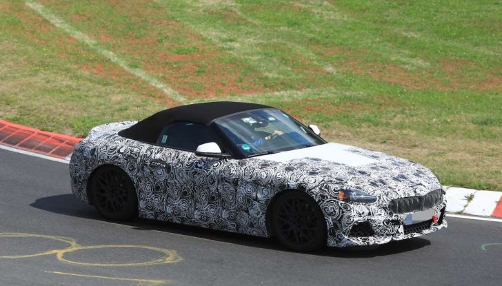 BMW Z5, prime immagini e dettagli della roadster tedesca - Foto 15 di 18