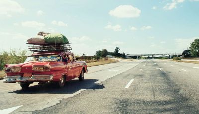 Bagagli sul tetto auto: normativa e contravvenzioni