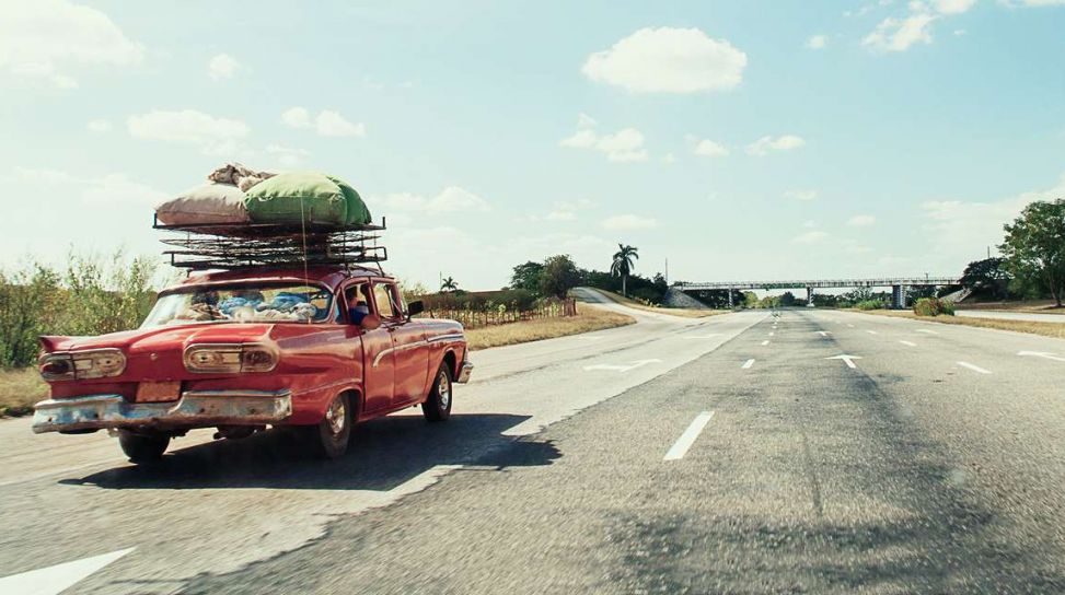 Bagagli sul tetto auto: normativa e contravvenzioni