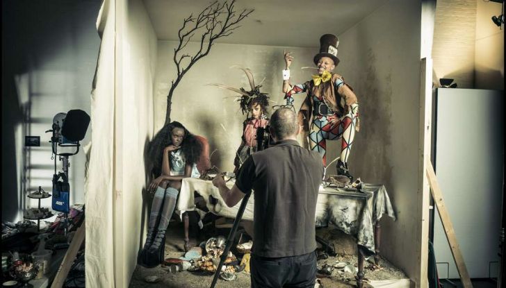 Calendario Pirelli 2018: le prime immagini dal Paese delle Meraviglie - Foto 3 di 29