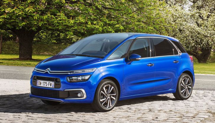 Citroën C4 Picasso supera la barriera di pedaggio autostradale in completa autonomia - Foto 9 di 13