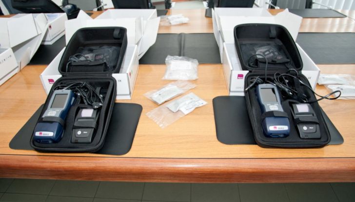 Drogometro, il dispositivo che svela chi guida sotto effetto di droghe - Foto 2 di 10